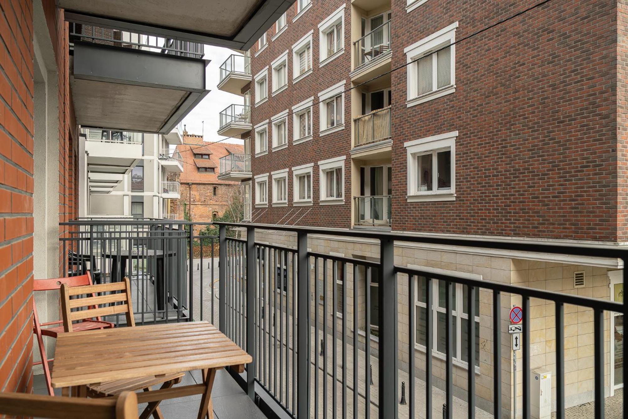 Rentplanet - Bulwar Staromiejski *